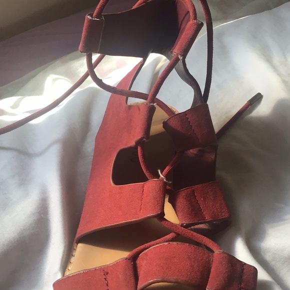 Cute Burgundy Sandals❤️ - Picture 5 of 6
